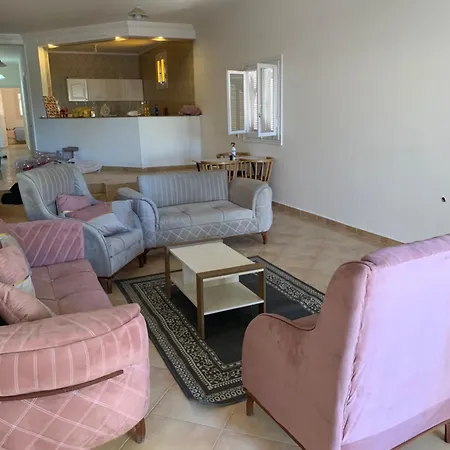Tala 1 Apartment